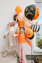 Load image into Gallery viewer, FB434 Scary Pumpkins