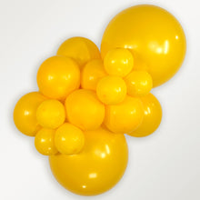 Load image into Gallery viewer, 404134 Fashion Honey Yellow 18&quot; Round (25ct)
