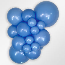 Load image into Gallery viewer, 416786 Fashion Periwinkle Blue 18&quot; Round (25ct)
