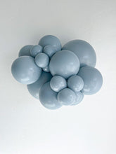 Load image into Gallery viewer, 24068 Tuftex Fog 24&quot; Round (1ct)
