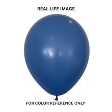 Load image into Gallery viewer, 416786 Fashion Periwinkle Blue 18&quot; Round (25ct)
