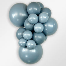Load image into Gallery viewer, 55507 Pastel Dusk Blue 18&quot; Round (25ct)
