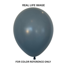 Load image into Gallery viewer, 55507 Pastel Dusk Blue 18&quot; Round (25ct)
