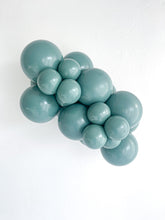 Load image into Gallery viewer, 36066 Tuftex Willow 36&quot; Round (10ct)
