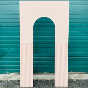 Squared Hollow Ripple Arch Rental